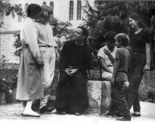 “TU DISTRUGGI I FRATI IN ERZEGOVINA, IO DISTRUGGERO’ MEDJUGORJE”. ENNESIMO ATTACCO DEL GENERALE MAKSIMOV (KGB) CONTRO I VESCOVI DI MOSTAR. LA DIOCESI: SOLO&nbsp;BLASFEMIA