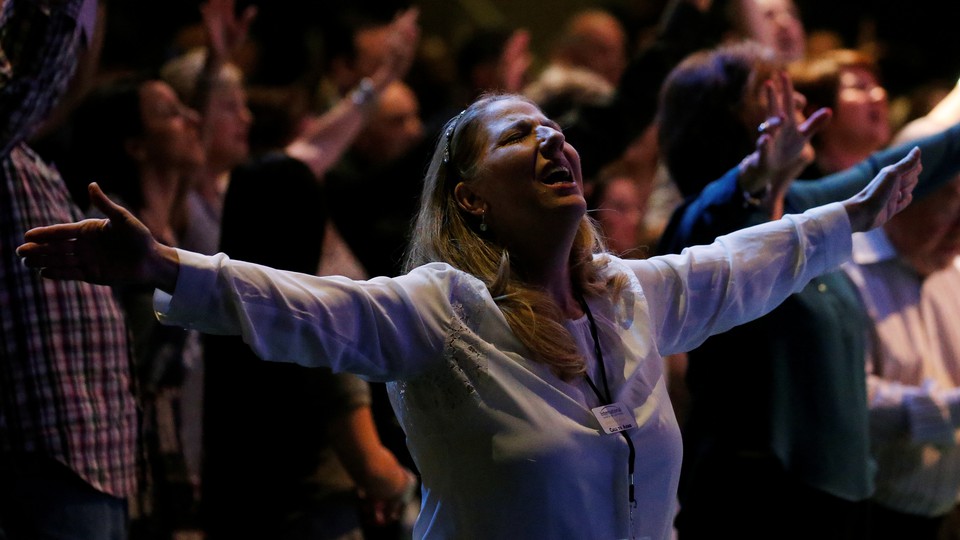 OLTRE 800 CHIESE EVANGELICHE INFIAMMANO IL PALAEUR DI ROMA: “GESÙ È LA NOSTRA&nbsp;SALVEZZA”