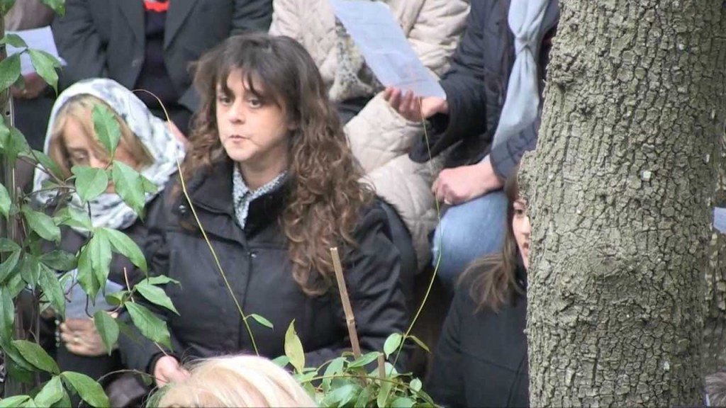 +++APPARIZIONI DI ZARO, STOP ALLE MESSE E AI PELLEGRINAGGI IN LOCO.IL VESCOVO DI ISCHIA: “FENOMENO SERIO E DA NON DISPREZZARE. I MESSAGGI DEI VEGGENTI DEVONO ESSERE APPROVATI PRIMA DELLA LORO PUBBLICAZIONE”